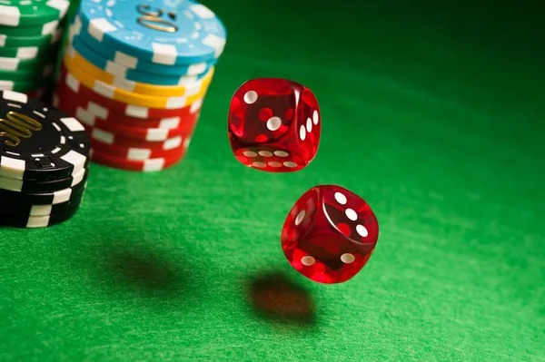 mposport slot mobile app interface showing slot games and live dealer options